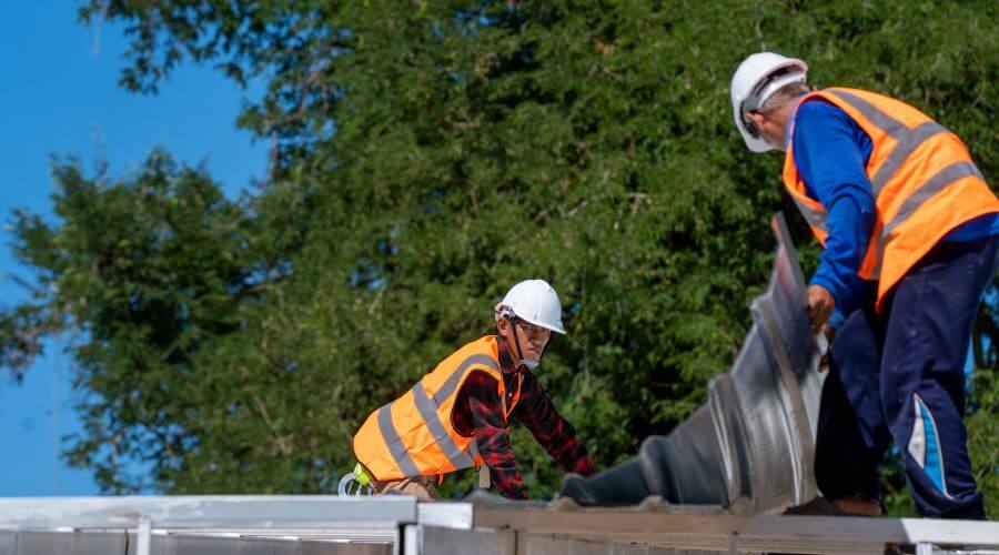 Professional gutter cleaning in Downsville, LA